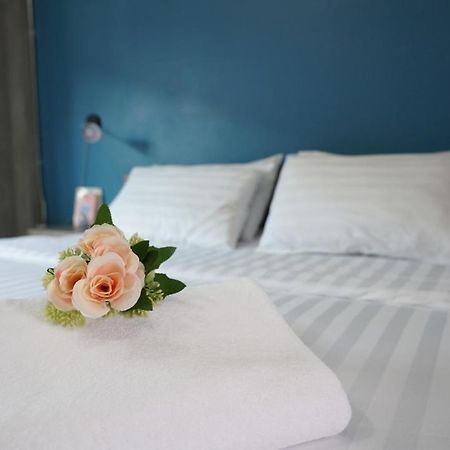 Matini Klong1 Hotel Rangsit Exterior photo