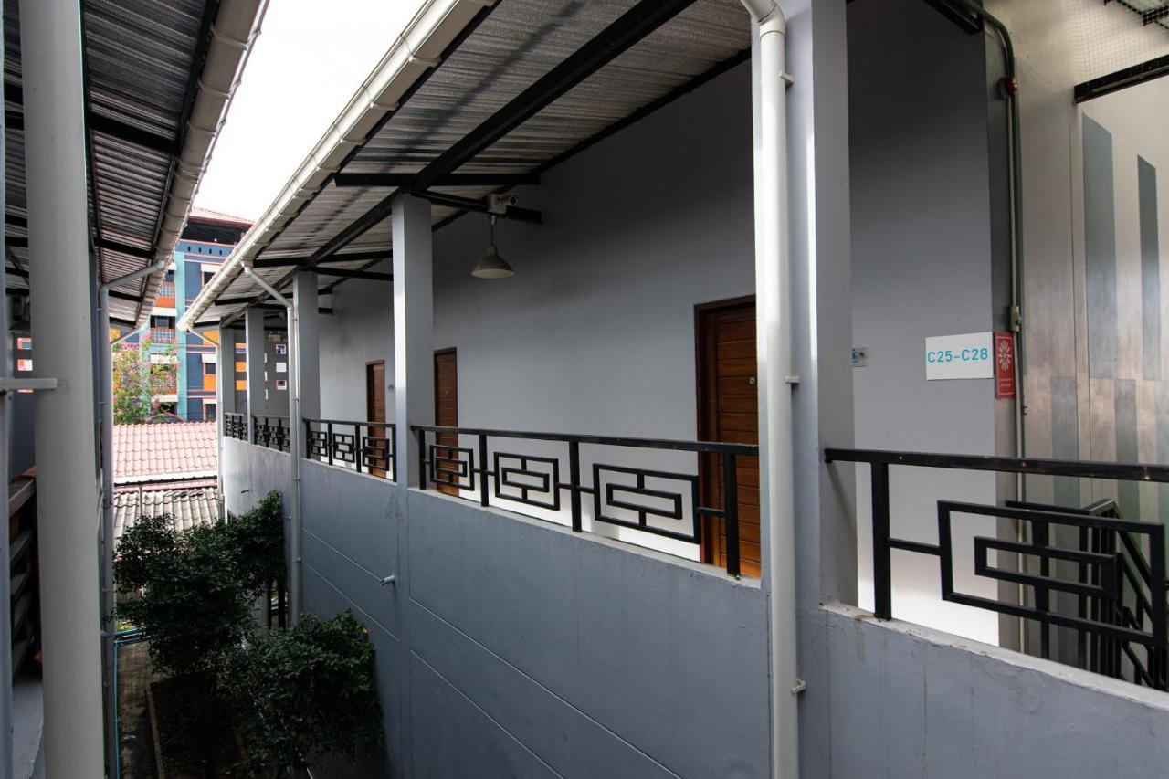 Matini Klong1 Hotel Rangsit Exterior photo