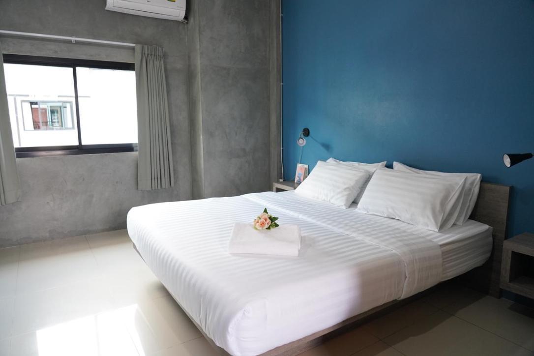 Matini Klong1 Hotel Rangsit Exterior photo